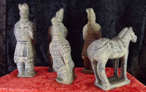 CHINESE TERRACOTTA ARMY FIGURINES  - from SUEZYT
