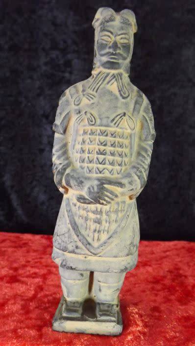 CHINESE TERRACOTTA ARMY FIGURINES  - from SUEZYT