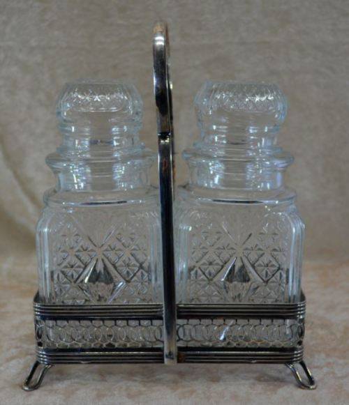 VINTAGE PICKLE TANTALUS - from SUEZYT