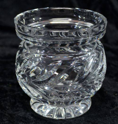 SMALL BUT HEAVY CUT CRYSTAL VASE - from SUEZYT