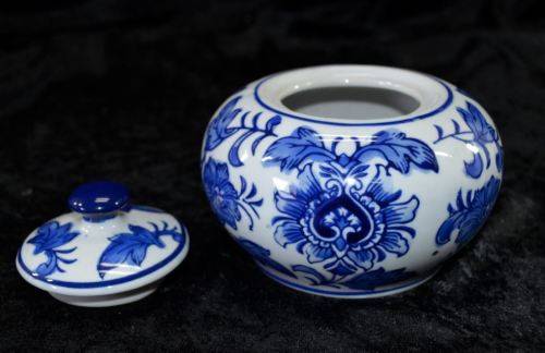 ORIENTAL LIDDED CONTAINER - from SUEZYT
