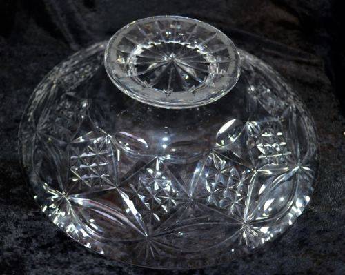 CRYSTAL FOOTED FRUIT BOWL = from SUEZYT