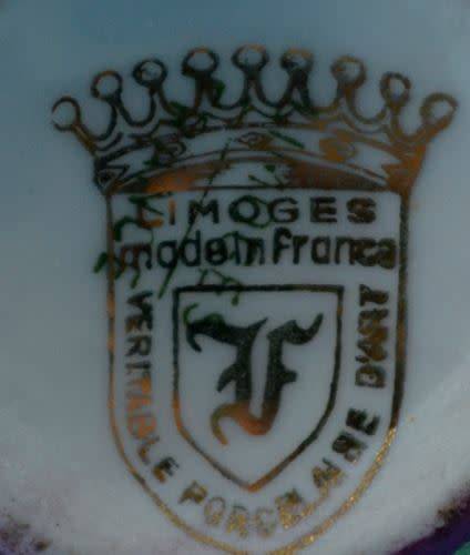 LIMOGES VASE - VINTAGE -from SUEZYT