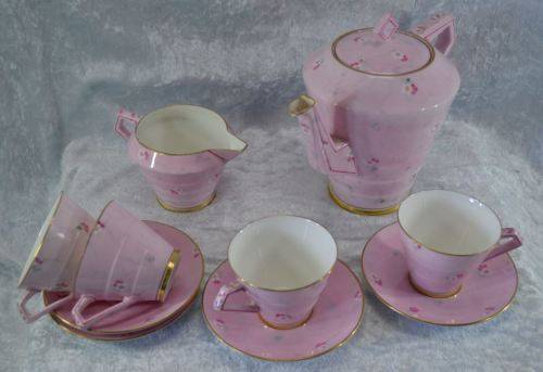 reserved Christiane PARAGON TEA SERVICE  'REPLICA OF ONE PRODUCED FOR H.M QUEEN MARY" - from SUEZYT