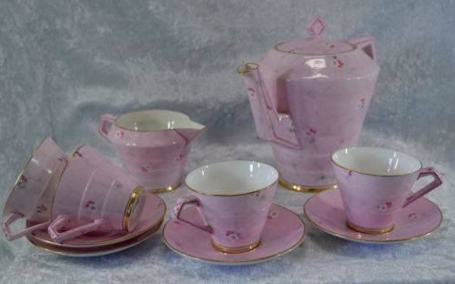 reserved Christiane PARAGON TEA SERVICE  'REPLICA OF ONE PRODUCED FOR H.M QUEEN MARY" - from SUEZYT