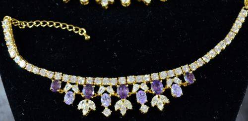 SWAROVSKI CRYSTAL JEWELLERY  NECKLACE SET - from SUEZYT