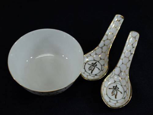 CHINESE PORCELAIN RICE DISH WHITE WITH GOLD GILT - from SUEZYT