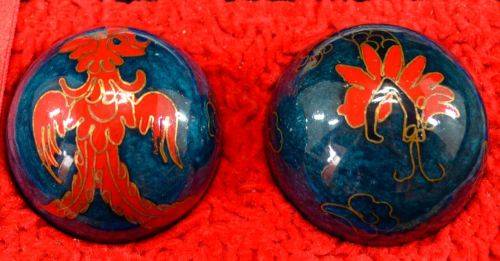 VINTAGE CHINESE CLOISONNE MUSICAL CHIME BAODING BALLS - from SUEZYT