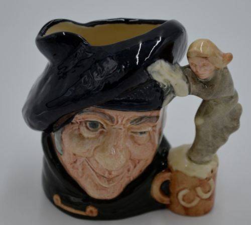 ROYAL DOULTON TAM O'SHANTER D6636 11CMS - from SUEZYT