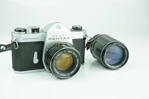 Asahi Pentax SP 35mm SLR with 55mm F2 and 135mm F3.5 Super Takumar lenses  **Great Condition**