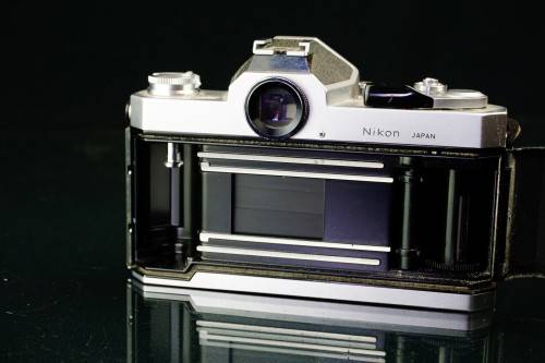 Nikon Nikkormat FT2 35mm SLR with Tamron 28mm F2.8 Nikon F Mount Lens **Great Condition**