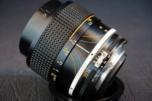 Nikon Ai-s Zoom Nikkor 28-50mm F3.5 Lens in Nikon Ai-s Mount  **Excellent Condition**