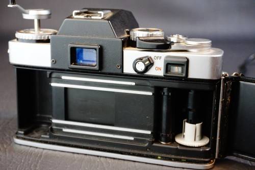 Minolta XE-5 35mm SLR Camera with Minolta Rokkor 50mm F1.7 Lens  **Great Condition**