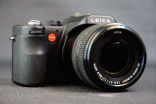 Leica V-LUX 1 10.1MP Digital Camera with DC Vario-Elmarit F2.8-3.7 Lens  **Excellent Condition**