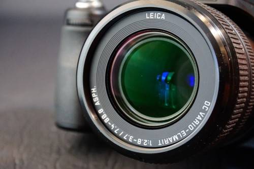 Leica V-LUX 1 10.1MP Digital Camera with DC Vario-Elmarit F2.8-3.7 Lens  **Excellent Condition**