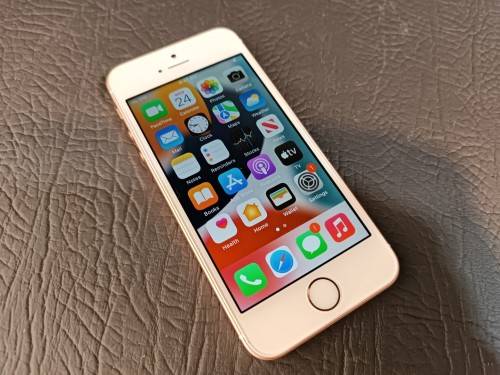 Apple iPhone SE 32GB - Rose Gold **Excellent Condition**