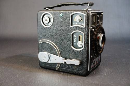 Siemens & Halske C II 16mm Cine Film Camera With Schneider-Kreuznach Xenon Lens  **Great Condition**