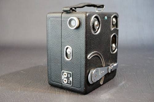 Siemens & Halske C II 16mm Cine Film Camera With Schneider-Kreuznach Xenon Lens  **Great Condition**