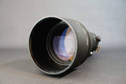 Nikon Nikkor AF ED 300mm F2.8 Telephoto Lens in Nikon AF Mount W Trunk and Hood  **Great Condition**