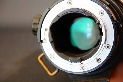 Nikon Nikkor AF ED 300mm F2.8 Telephoto Lens in Nikon AF Mount W Trunk and Hood  **Great Condition**