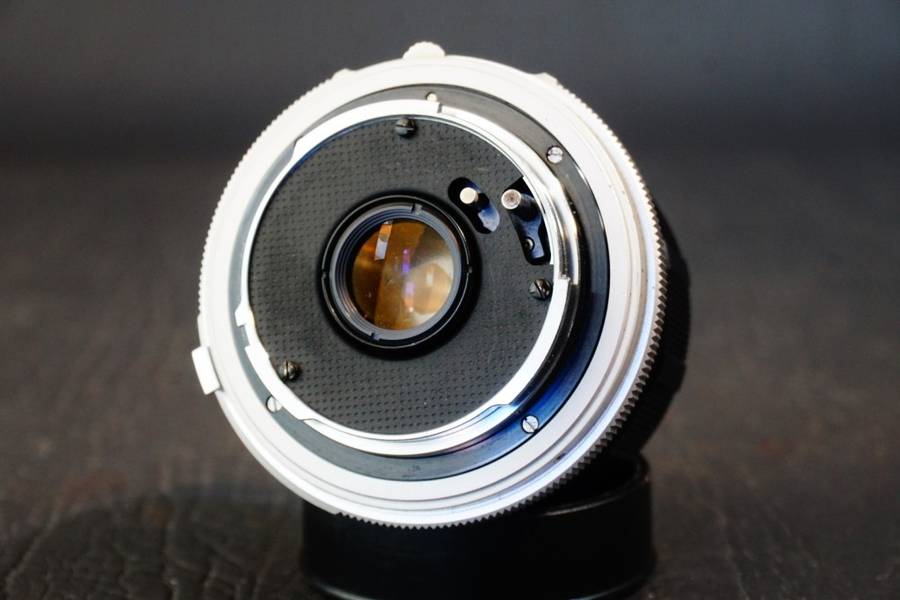 Minolta MC W-Rokkor HG 35mm F2.8 Lens in Minolta MD SR Mount  **Excellent Condition**