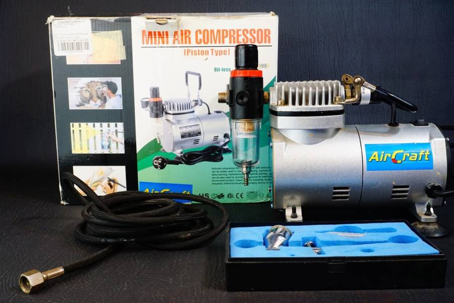 Air Craft Compressor For Airbrushing 1 Cylinder With Regulator & Filter As18-2 **Great Condition**