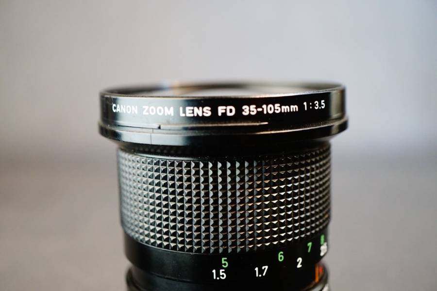 Canon nFD 35-105mm F3.5 Zoom Lens in Canon FD Mount   **Excellent Condition**