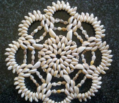 Shell trivet / doilie / mat / wall hanging