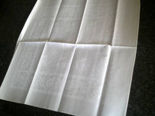 Six perfect Irish linen large dinner serviettes 55cm square never used!