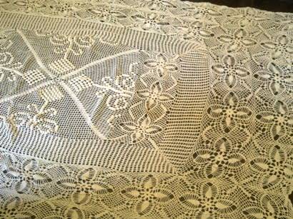 Stunning large vintage crochet bedspread