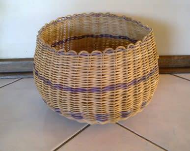Round squat woven basket / plant pot 22cm