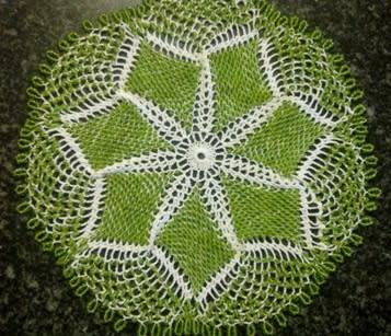 Lovely vintage crochet glass beaded doilie 17cm