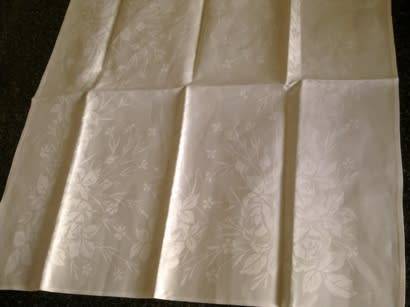 Individual Irish linen Damask dinner serviette