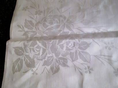 Individual Irish linen Damask dinner serviette