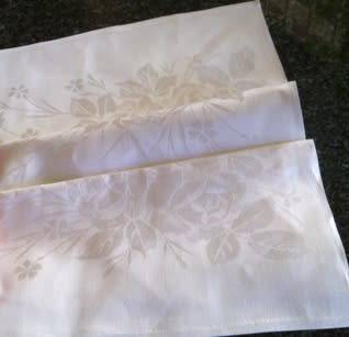 Individual Irish linen Damask dinner serviette