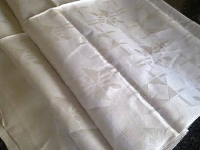 Exquisite large antique Irish Damask linen tablecloth 2.4m