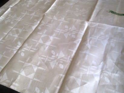 Exquisite large antique Irish Damask linen tablecloth 2.4m