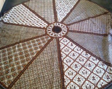 Striking large round cotton batik style tablecloth - 1.95m