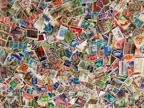 BULKLOT SALE - World mixture off paper. Thousands and thousands of stamps