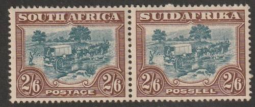 UNION  - 1930-45 Roto  PICTORIALS     2s 6d pair Blue and brown **MNH**