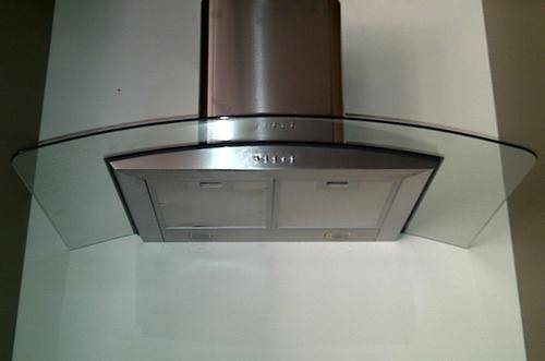 EUROAIR WALL MOUNTED 90CM COOKER HOOD - STAINLESS STEEL WITH TEMPERED GLASS (SAVE 41%)