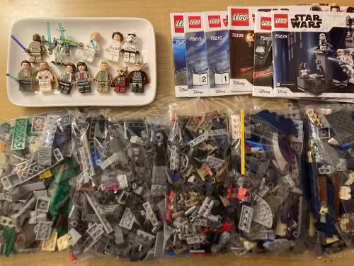 LEGO Star Wars -  5 sets with ~1400 pcs, 12 Minifigures & instructions
