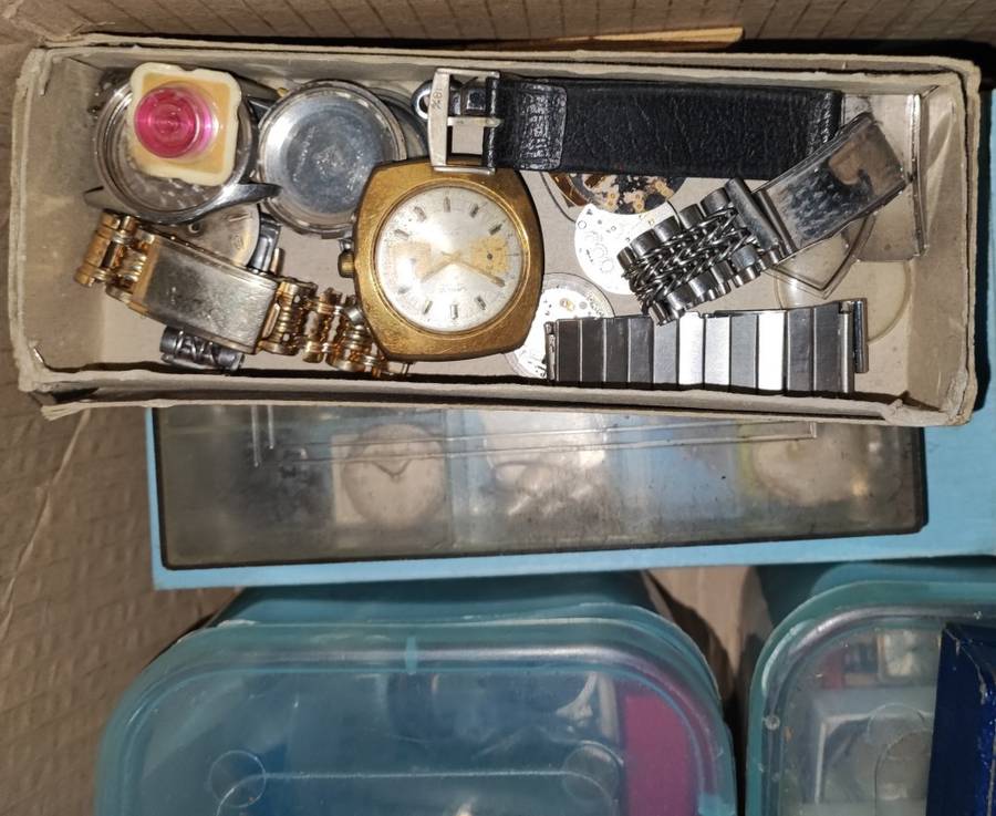 Haul of old watches and parts