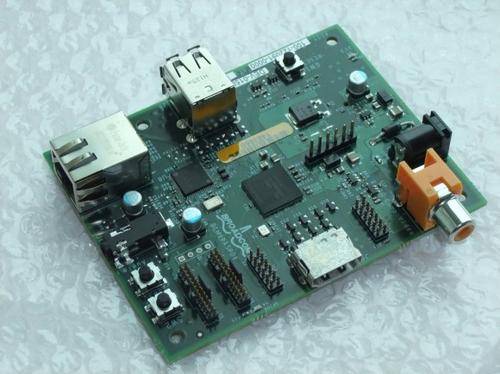 RASPBERRY PI + 16GB SD CARD