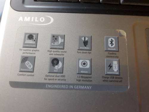 Fujitsu Siemens Amilo xi 2528 Laptop **Please Read