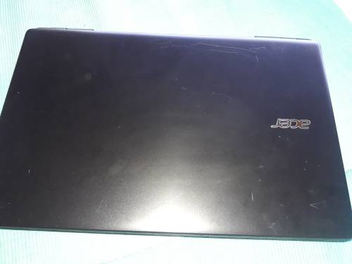 Acer Travelmate P256 Intel Core i5 1.7 GHz - Intel HD Graphics 4400 Laptop - please read first!