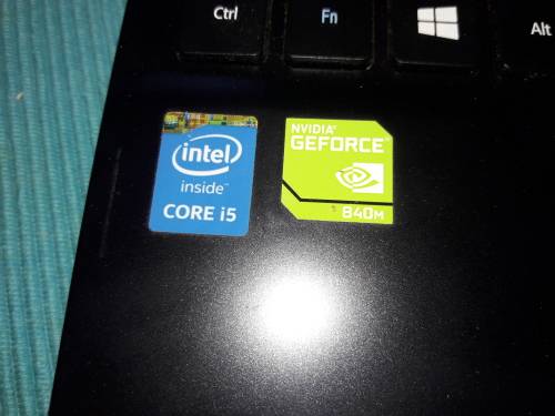 Acer Travelmate P256 Intel Core i5 1.7 GHz - Intel HD Graphics 4400 Laptop - please read first!
