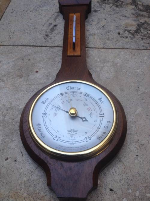 SB banjo barometer