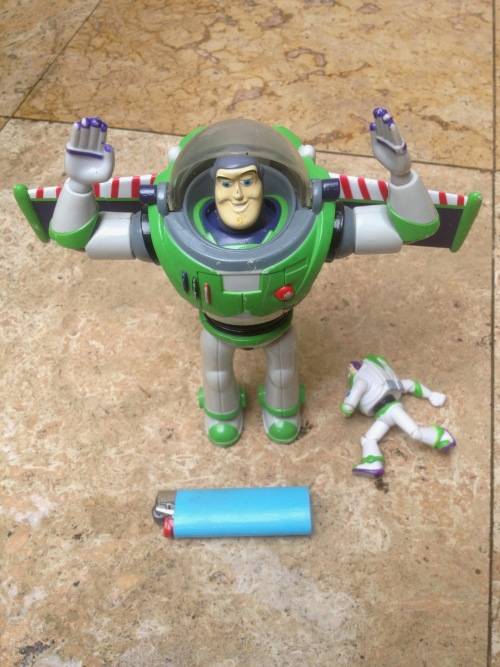 toy story Buzz light year pair