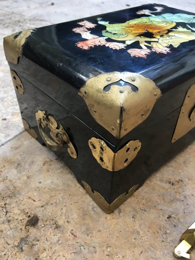 vintage  Chinese jewellery box inlaid laquered with latch brass fittings